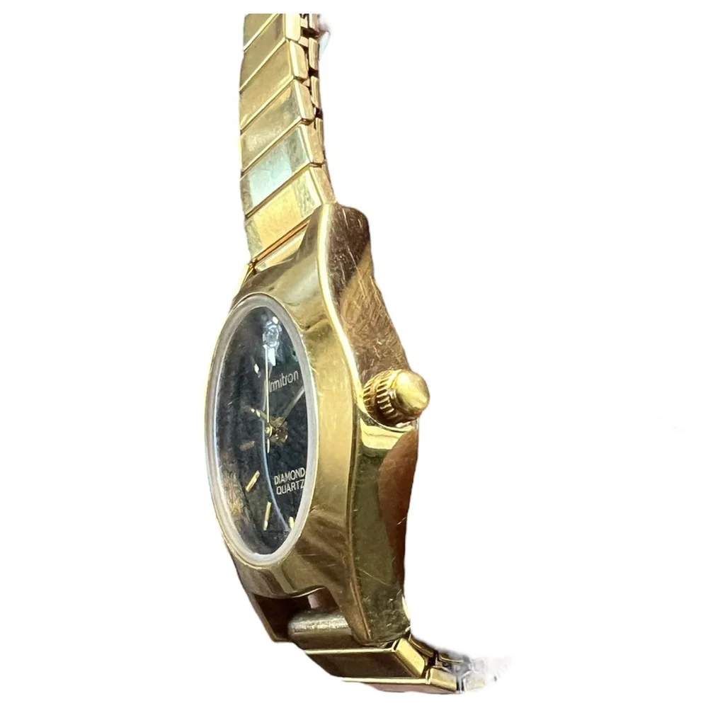 Vtg. Armitron Watch Gold Tone Black Oval Dial Stretchy Band🦎🌵